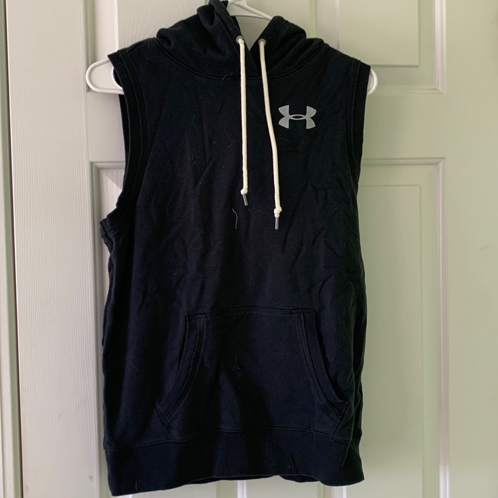 Under armor hooded tank M